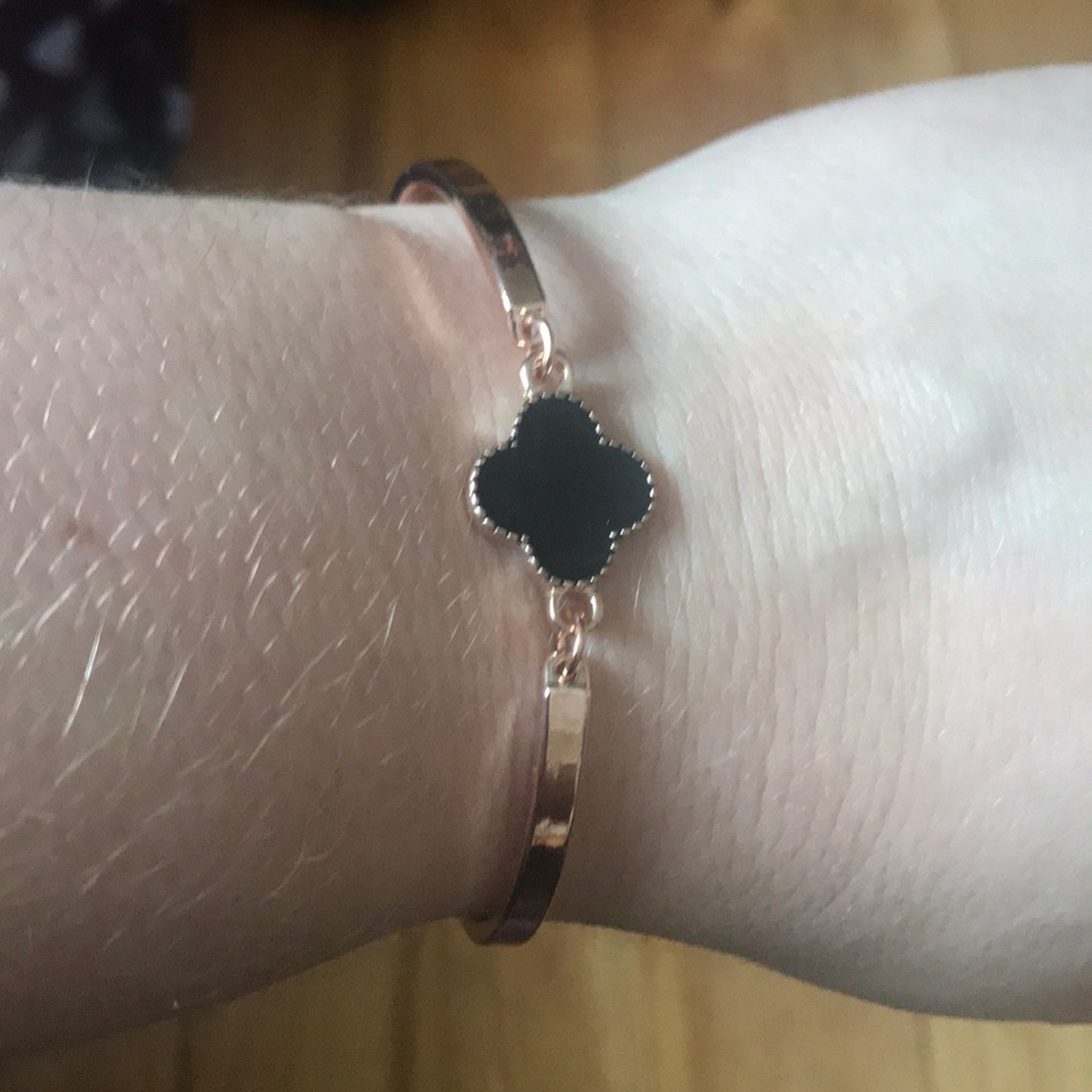Fashion bracelet